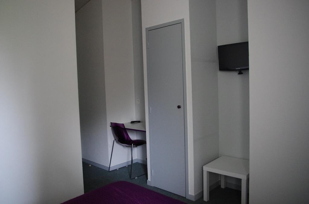 Hotel Bon Repos Barbezieux-Saint-Hilaire الغرفة الصورة