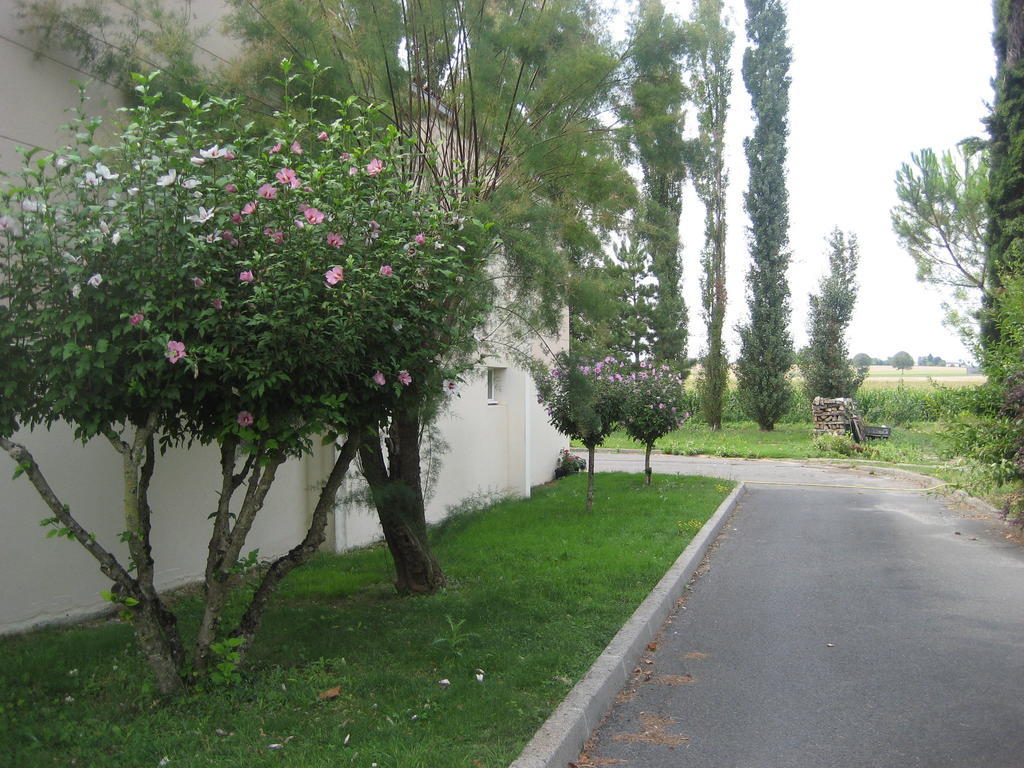 Hotel Bon Repos Barbezieux-Saint-Hilaire المظهر الخارجي الصورة