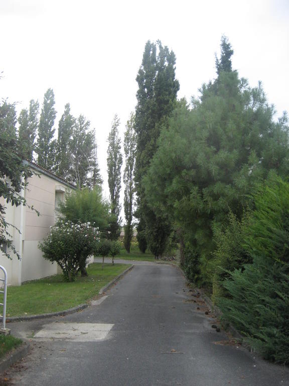 Hotel Bon Repos Barbezieux-Saint-Hilaire المظهر الخارجي الصورة